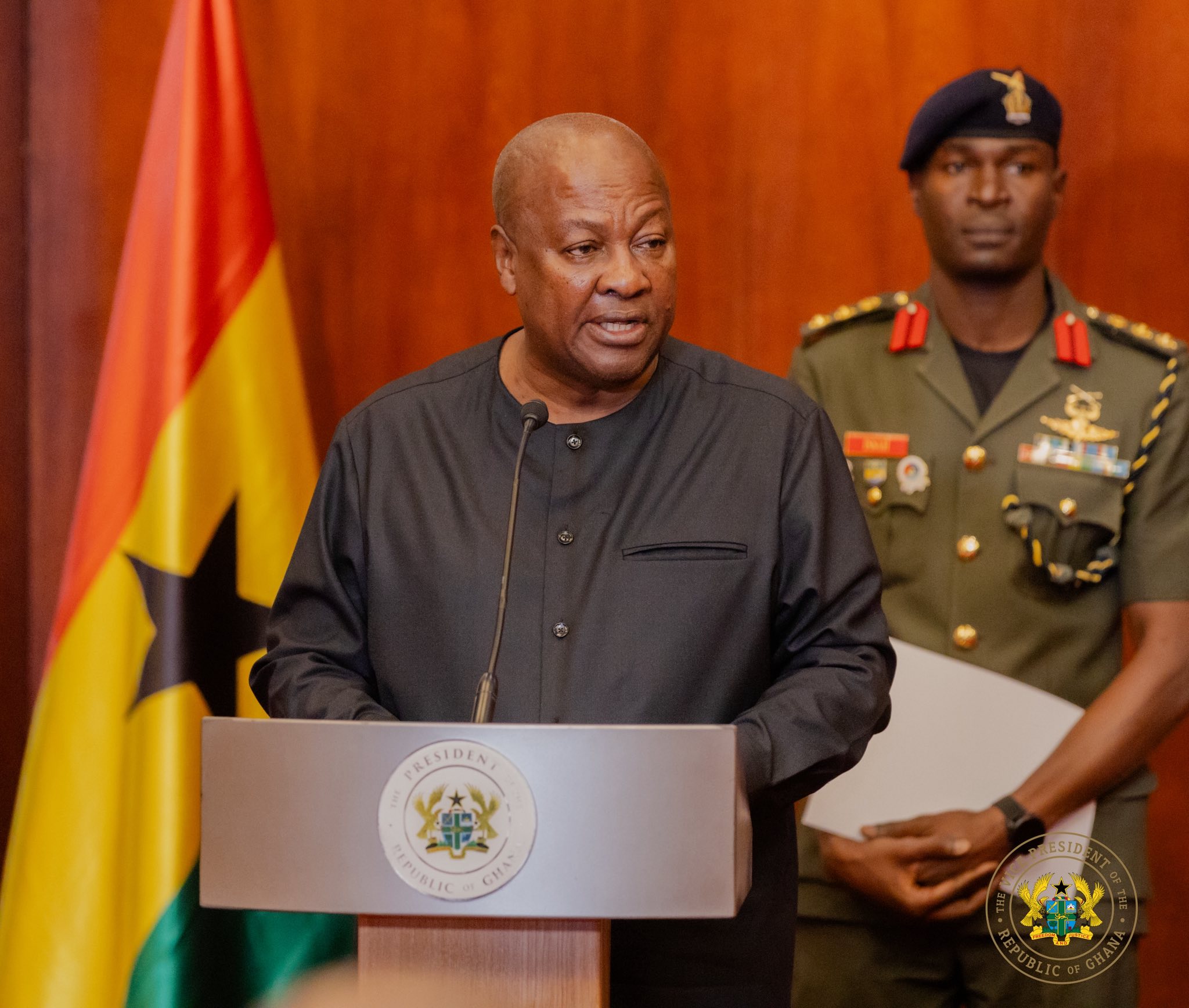 Mahama Inaugurates 12-Member Economic Advisory Group