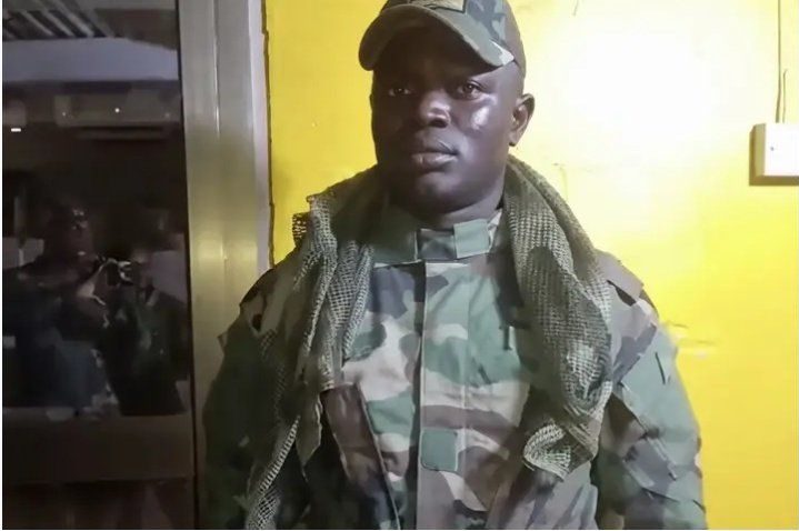 Trader Arraigned for Wearing Military Uniform