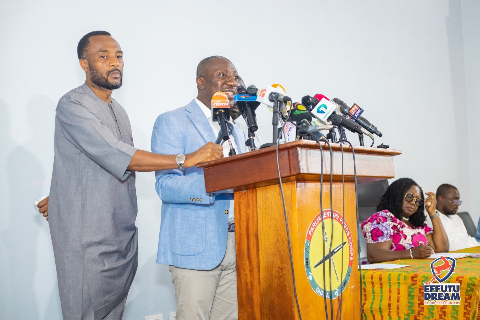 Minority Urges Gov’t to Pay UK Scholarship Fees